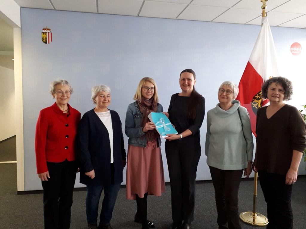 14.02.2024, Übergabe Petition „Bibliotheken brauchen Geld!“ 